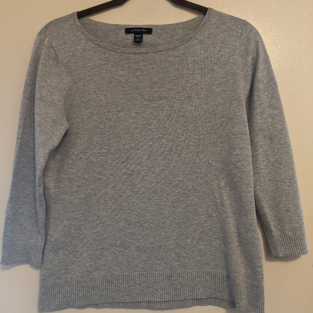 Crewneck 3/4 sleeved sweatshirt